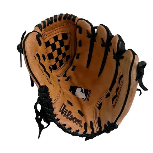 WILSON 11” Youth RHT Baseball Glove A0350 TMLB11 Leather Black Tan - Picture 1 of 6